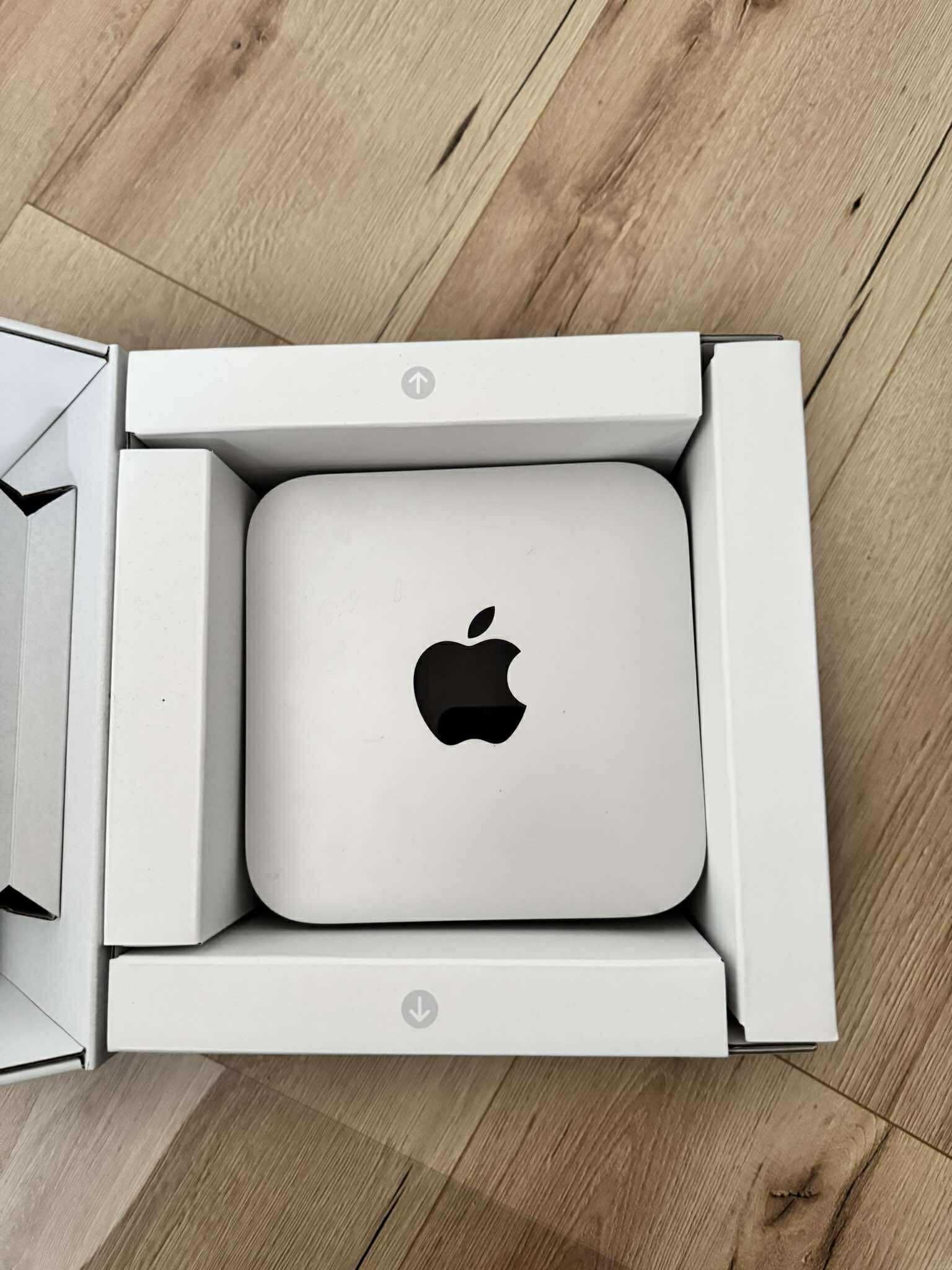 Mac studio M1 Max 32GB 1TB SSD 
10 cpu + 24 GPU