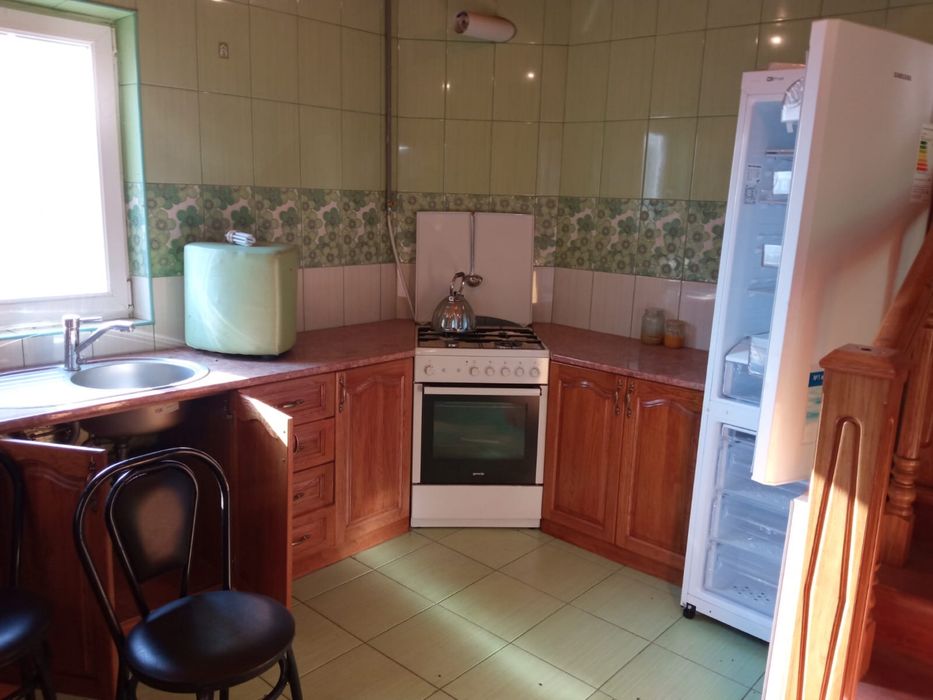 Продається господарство та магазин.