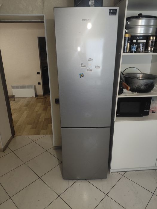 Холодильник Самсунг