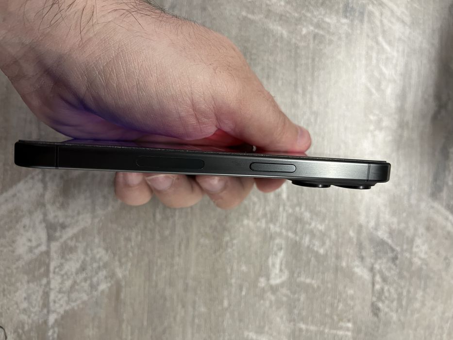 Iphone 15 pro продам