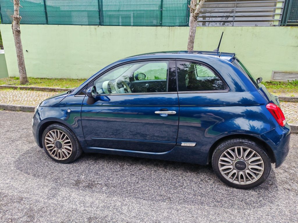 Fiat 500 1.2 Lounge de Novembro de 2017 com apenas 93.000 km