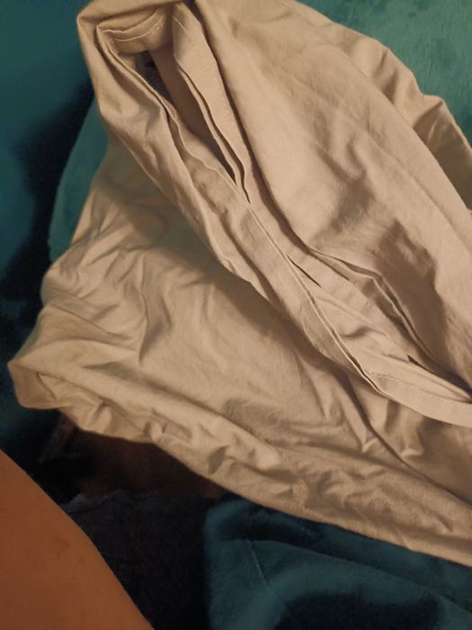 Szare prześcieradło na materac 75*200 i grubości 10 cm  jysk