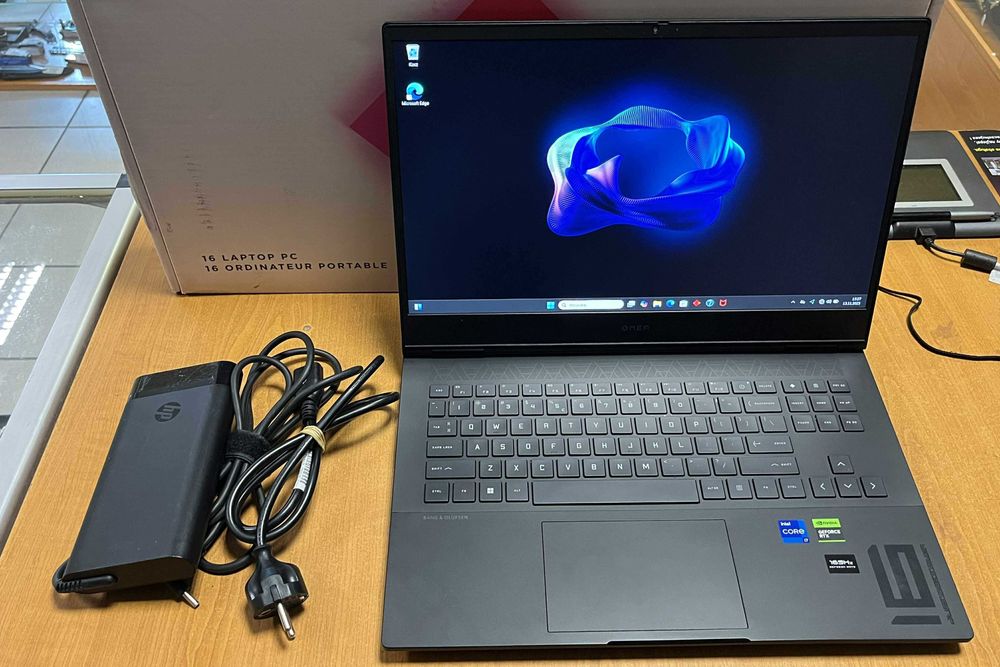 Laptop HP Omen 16-wd0220nw 16,1 " Intel Core i7 16 GB / 1024 GB czarny