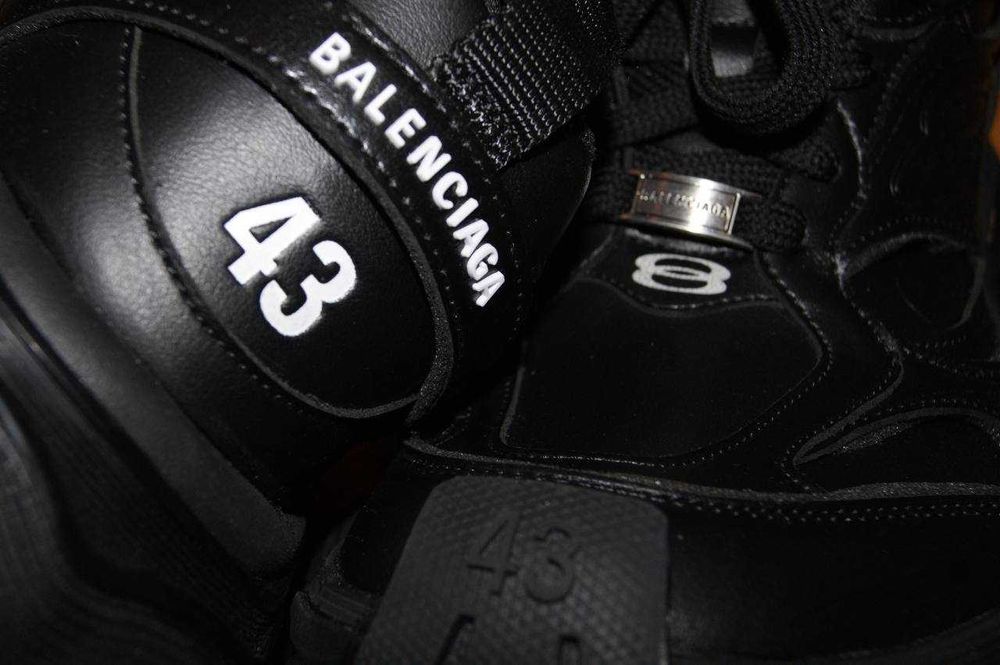 Balenciaga Cargo Sneakers in Black