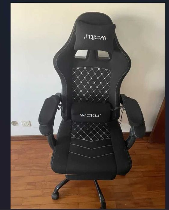 Cadeira gamming com massagem e apoio para pernas