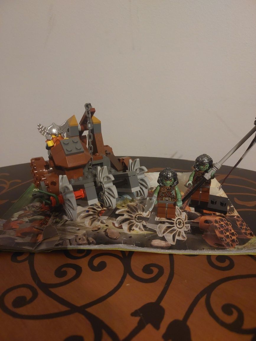 Lego Castle 7040 Dwarves' Mine Defender.
