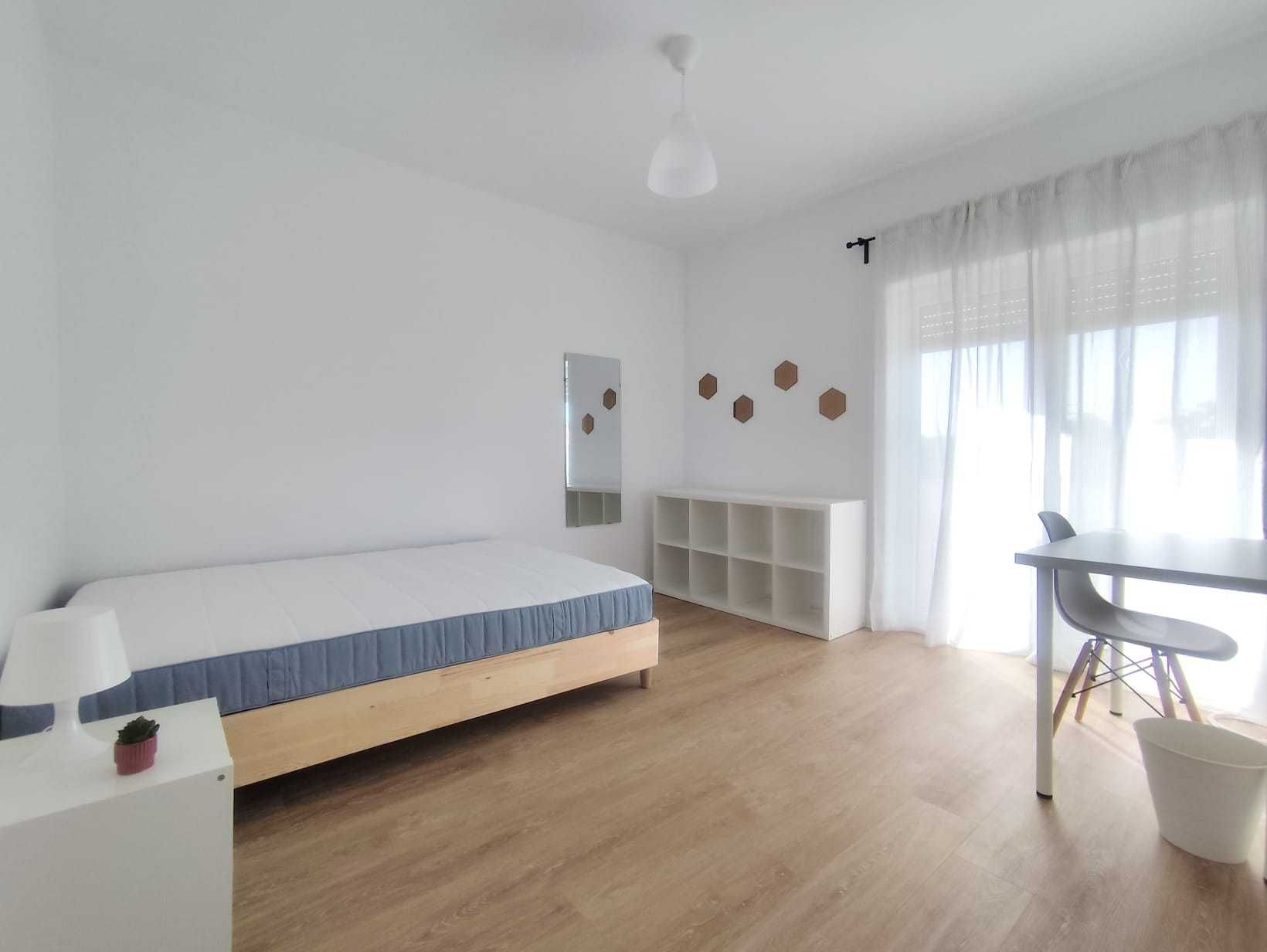 Arrenda-se Quarto para estudante ISCAC apartamento remodelado