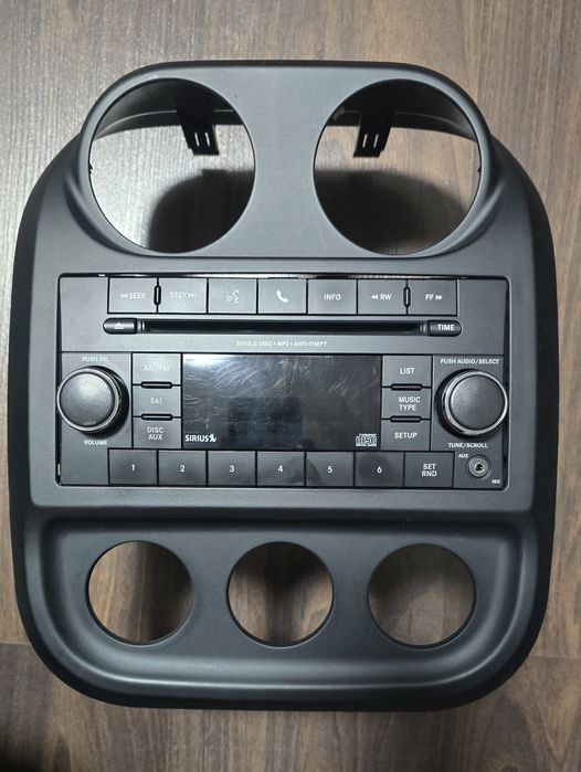 Магнітола Jeep Patriot штатана (з рамкою)