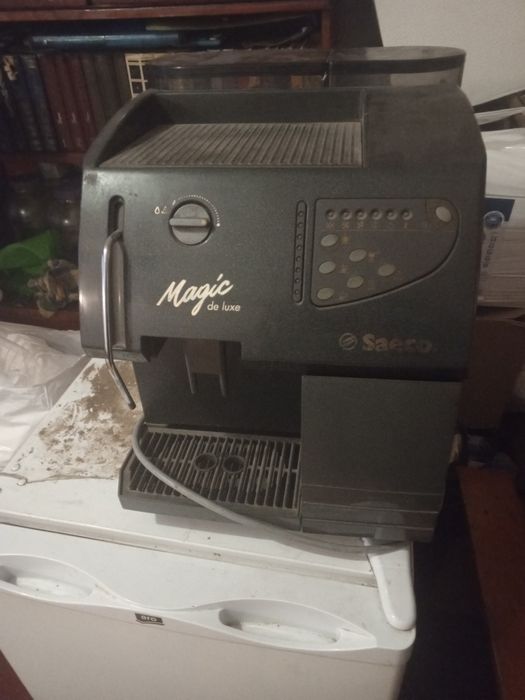 Срочно продам кофемашину saeco magic de luxe