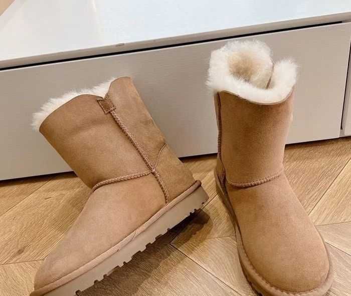 UGG Bailey Button II Chestnut R.40
