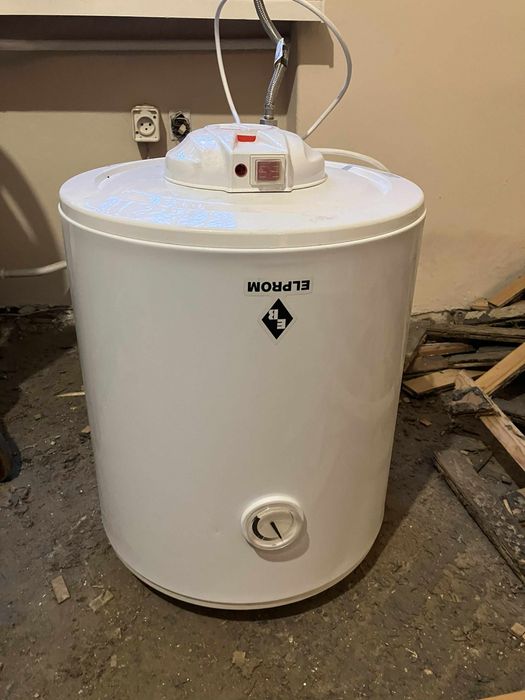 Podgrzewacz wody elektryczny pokemnościowy