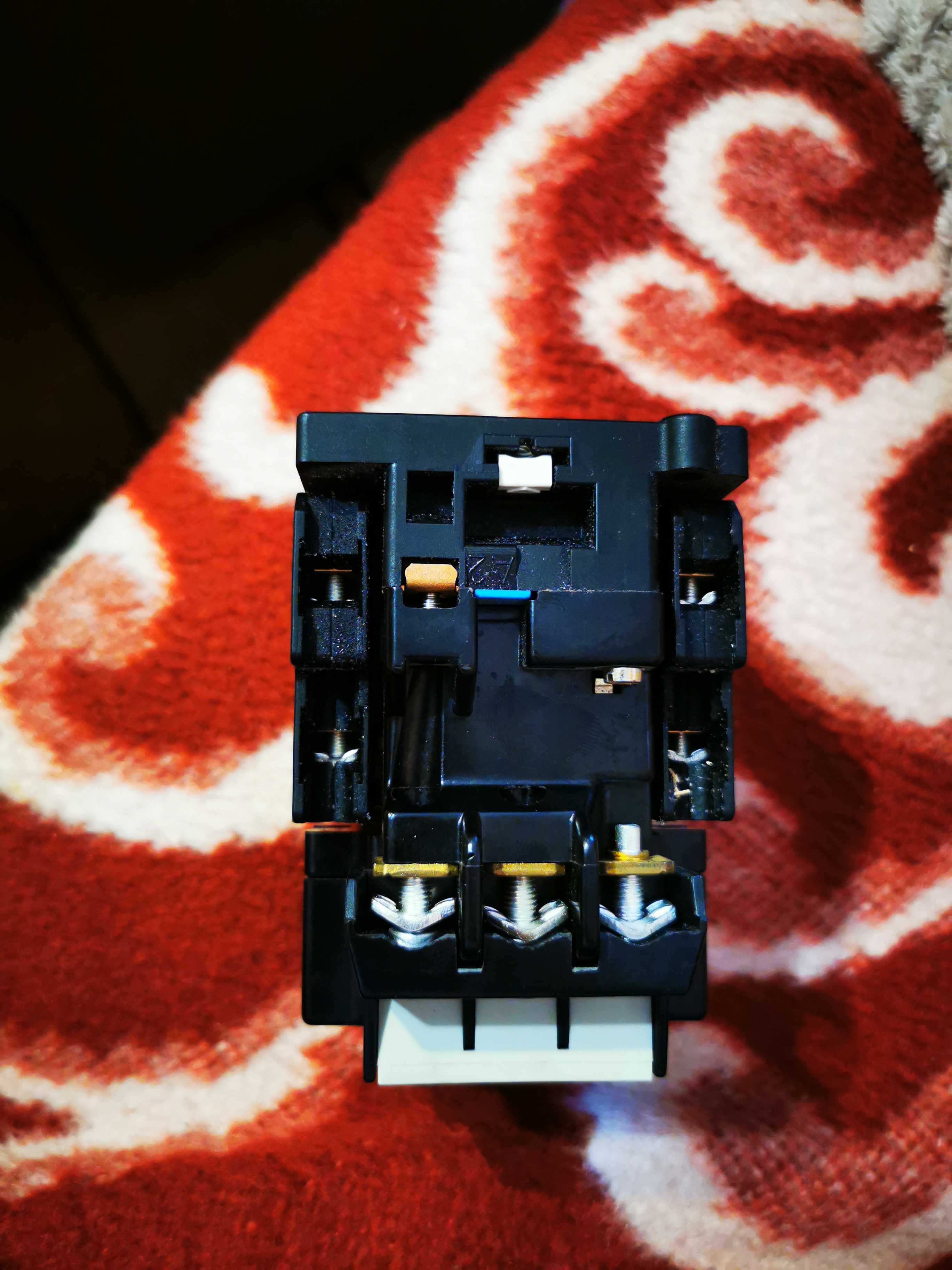 Stycznik Siemens 3TB44 17-0A