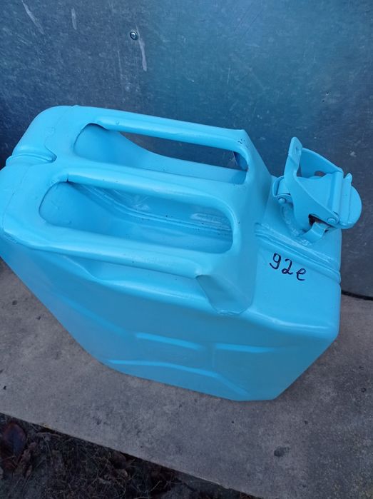 Канистры, каністри для палива 20 л