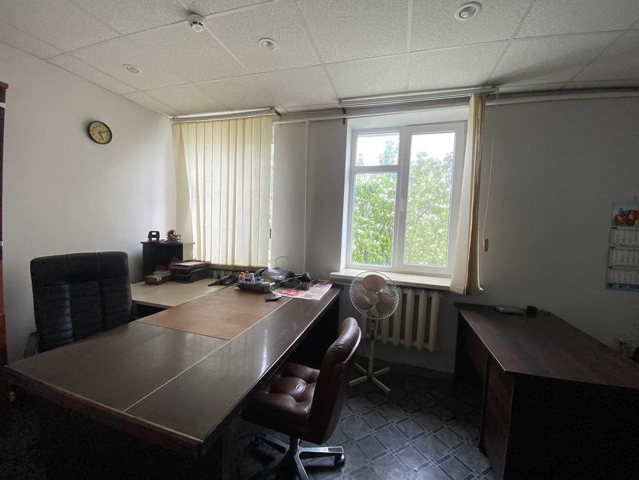 В продаже дом с участком, на пересечении улиц Львовской и Дачной.