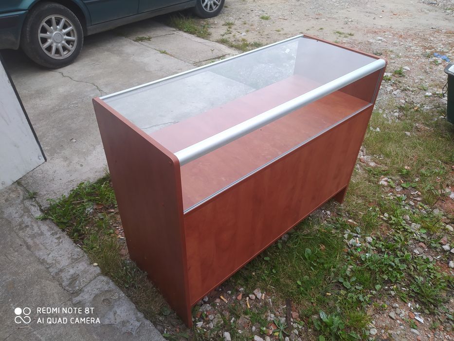 Lada  sklepowa uzywana