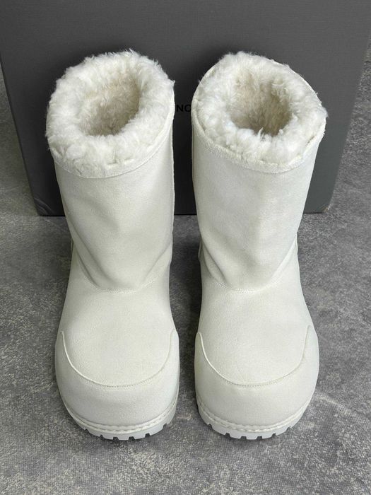 Чоботи BALENCIAGA ALASKA High Fur Boots white ботинки білі сапожки