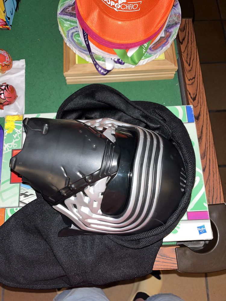Mascara kylo ren