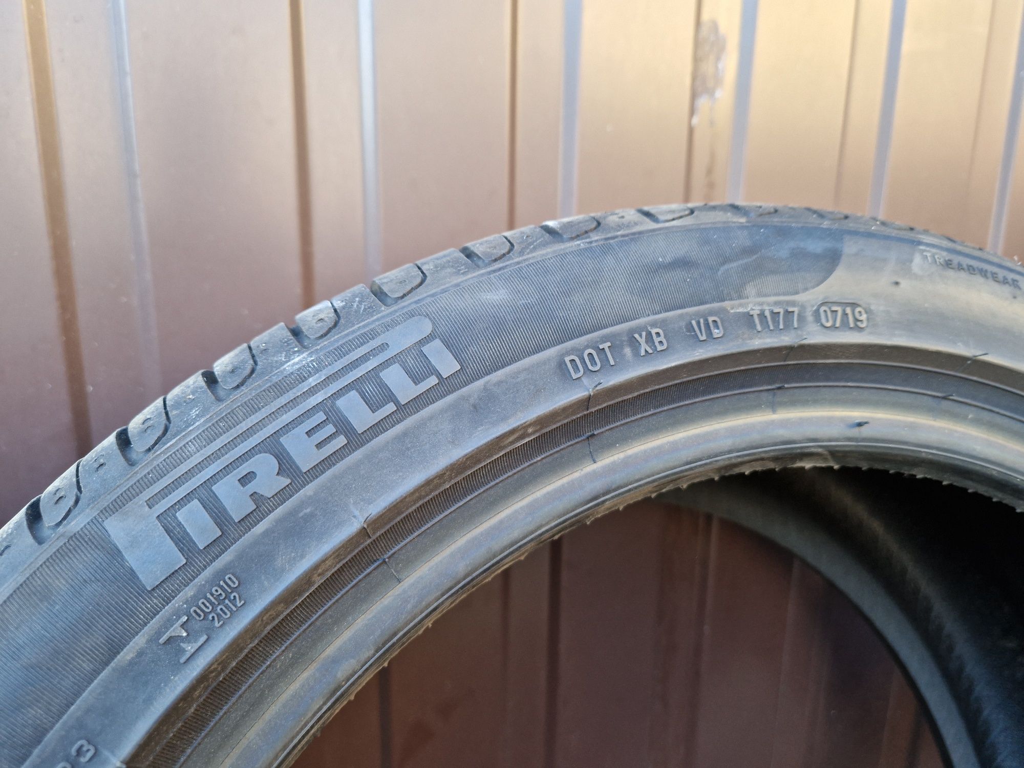 Komplet opon letnich Pirelli 245/40/18