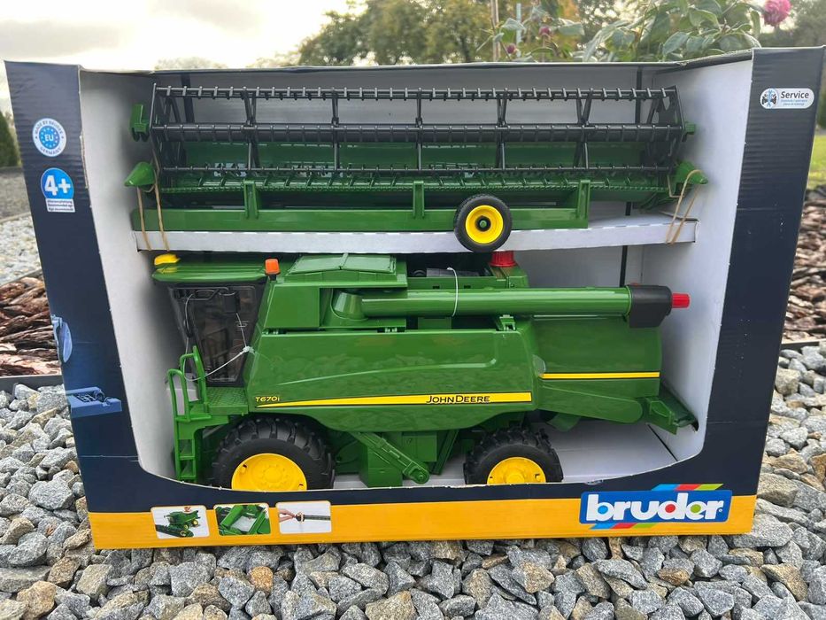 John Deere комбайн Bruder, Іграшки брудер. Bruder комбайн оригінал