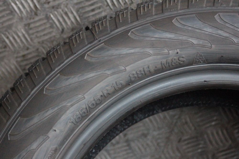 185/65/15 Vredestein Snowtrac 3 185/65 R15