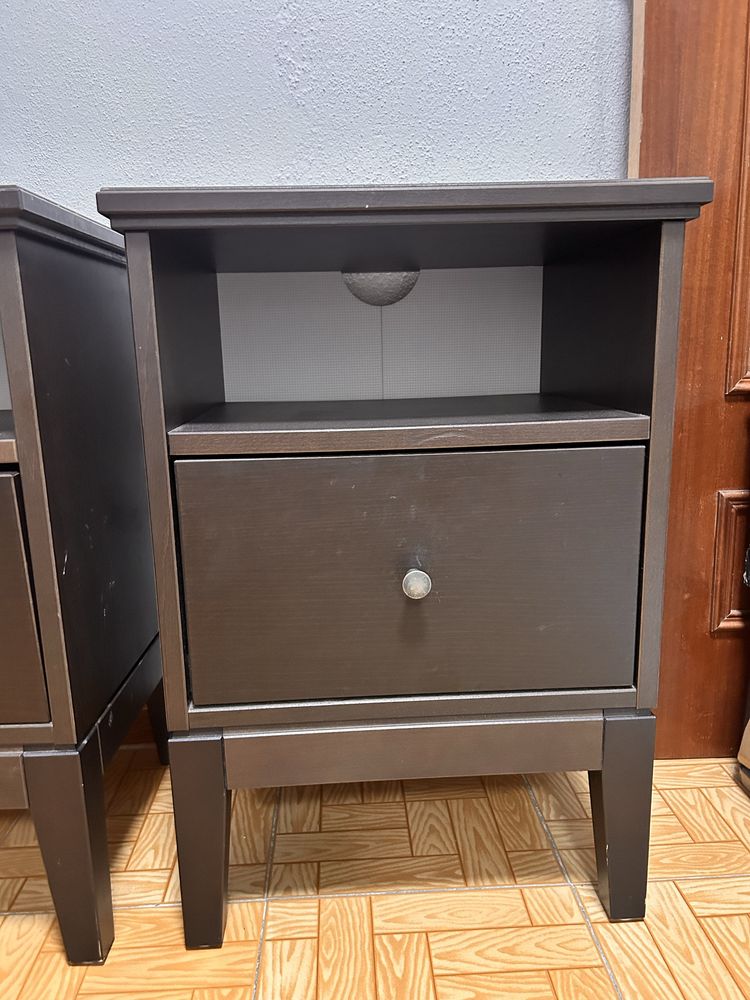Mesa de cabeceira