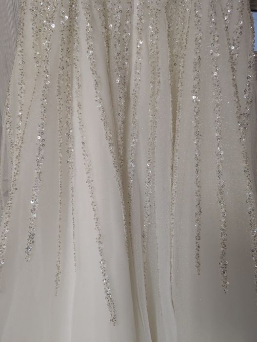 Przepiękna suknia ślubna z cekinami księżniczka bogato zdobiona