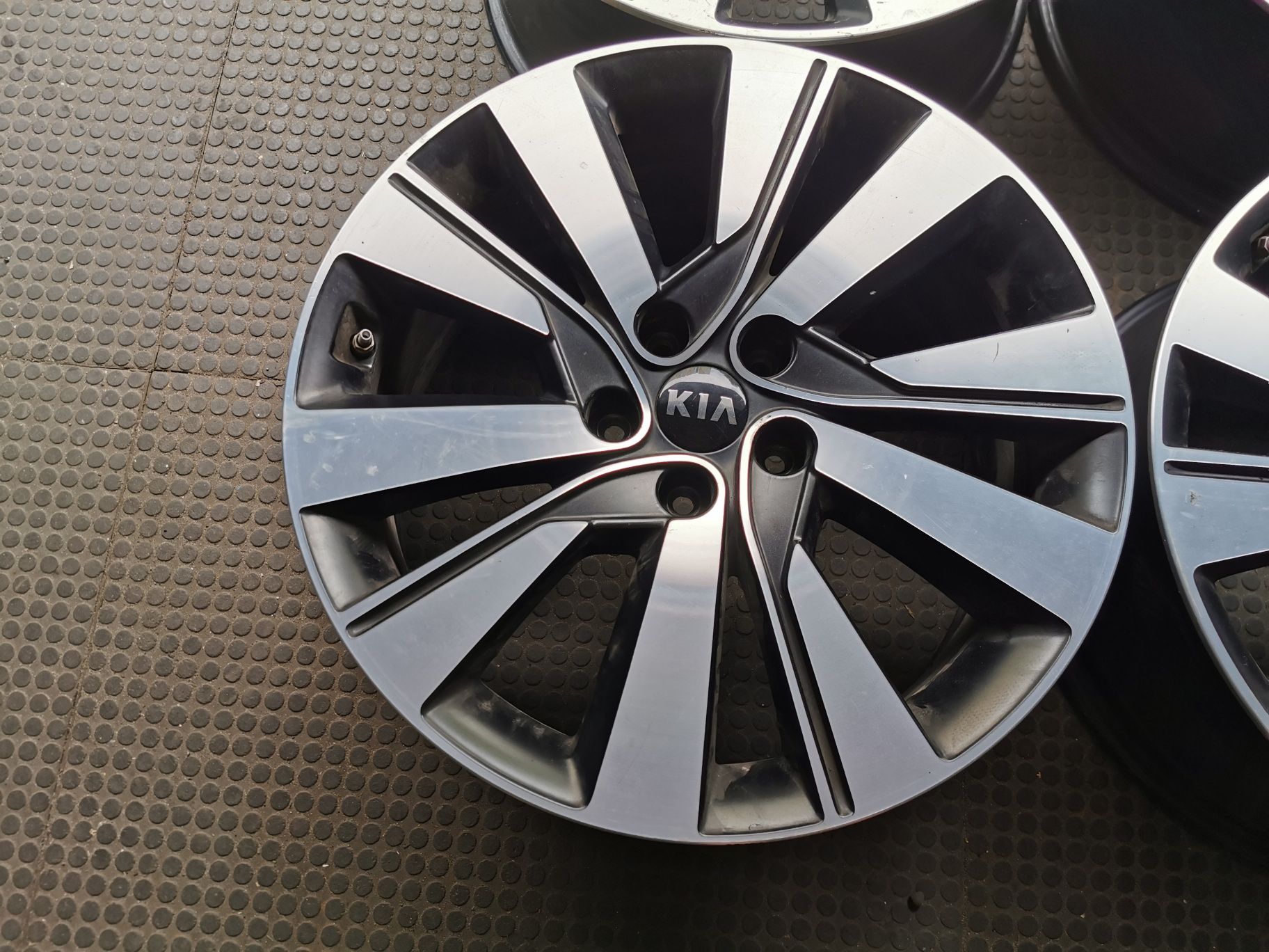 Диски Kia R19 5*114.3