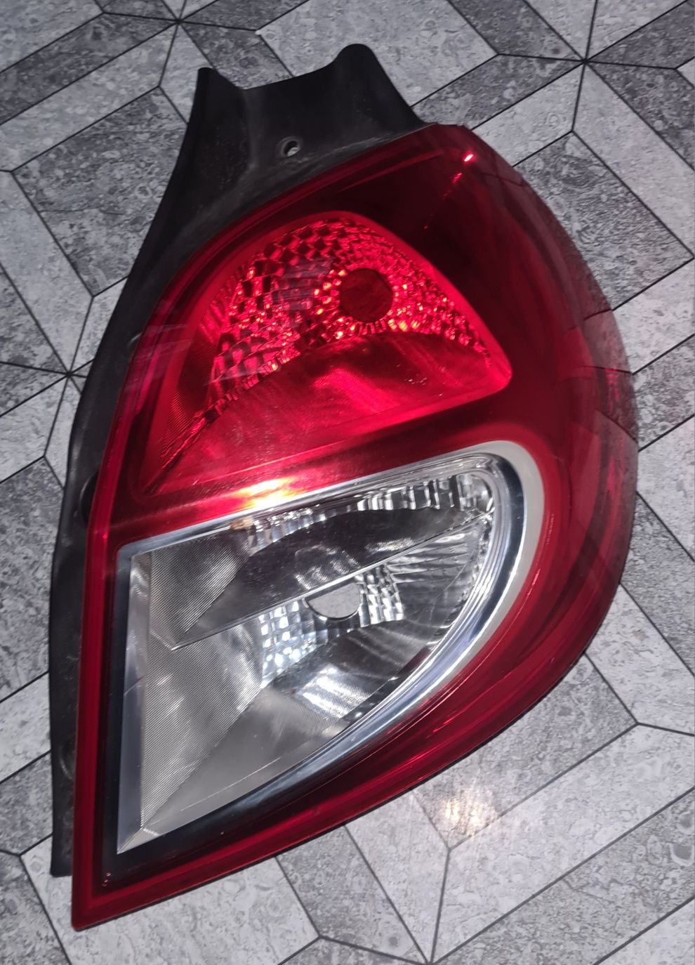 Farol traseiro renault clio 3 2012