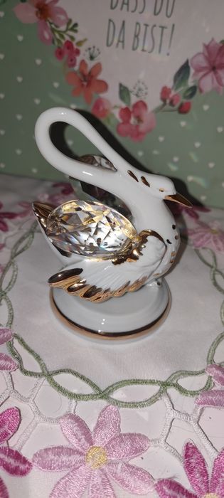 Porcelanowy łabędź Capodimonte z kryształami Swarovskiego