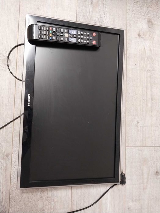 Продам вживаний телевізор Samsung