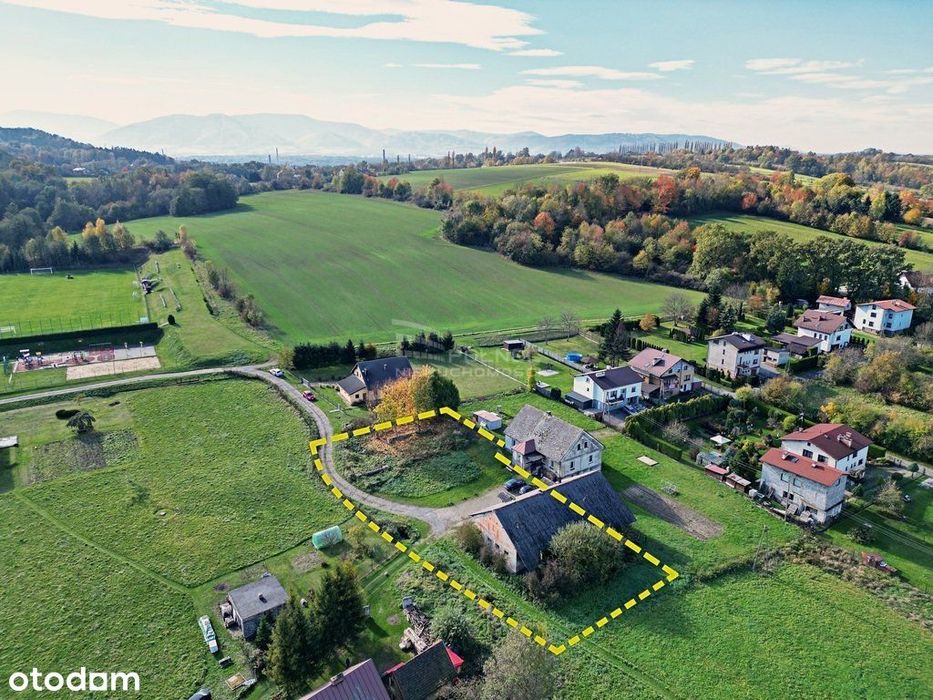 Duża działka w spokojnej okolicy