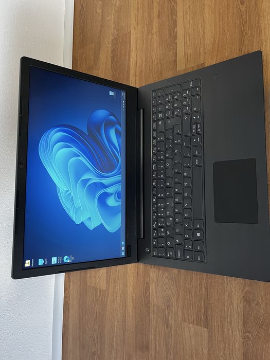 Lenovo V330 12Gb RAM 256 SSD