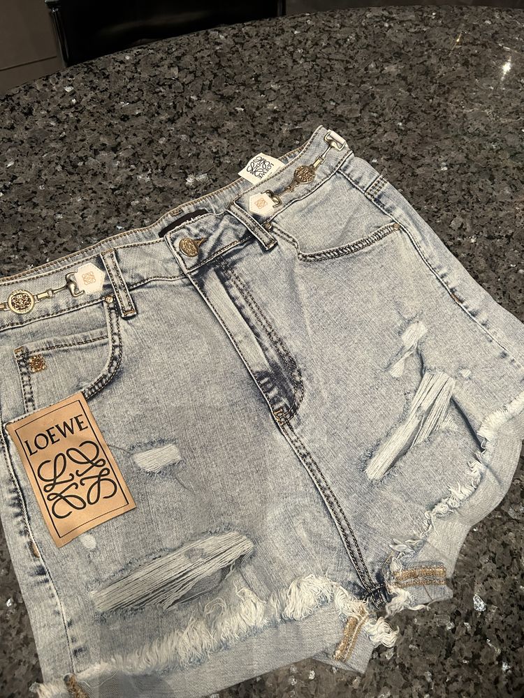 Mega spodenki Loewe jeans -zlote dodatki i przetarcia r.30/L