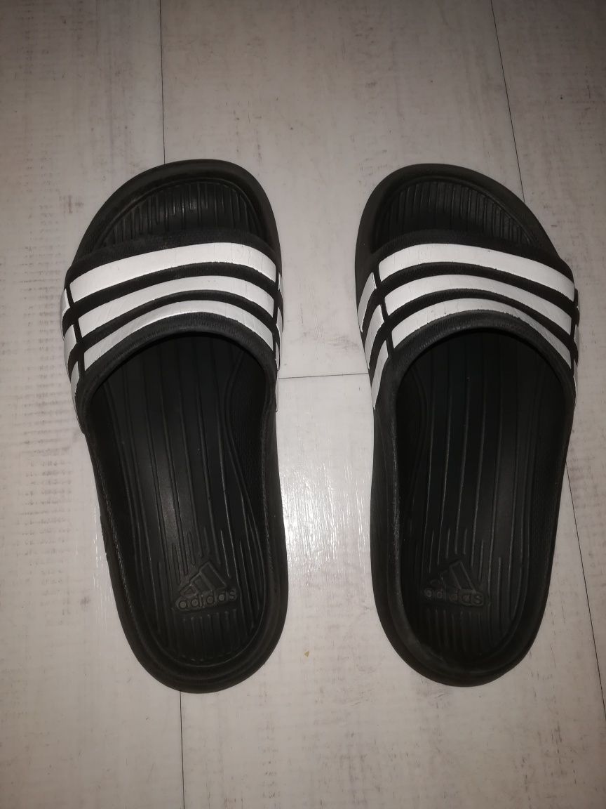 Klapki adidas 22cm