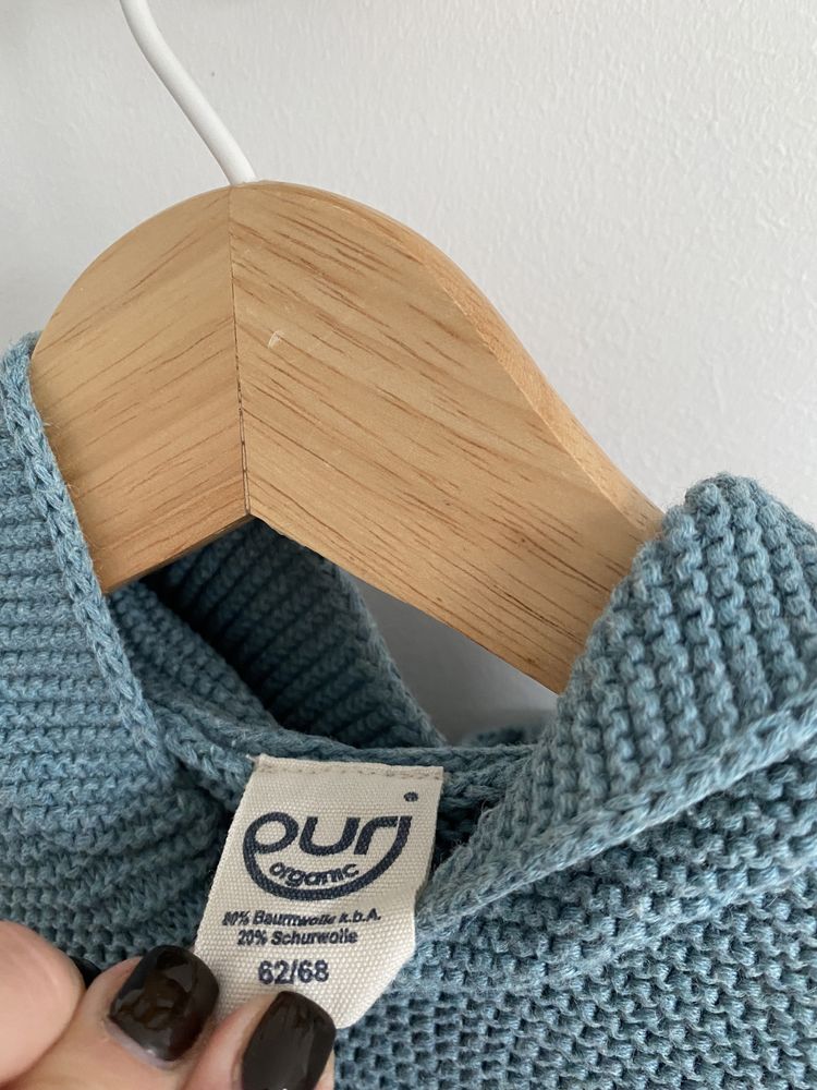 Sweter puri 68 turkusowy na guziki kaptur pomponik jak newbie