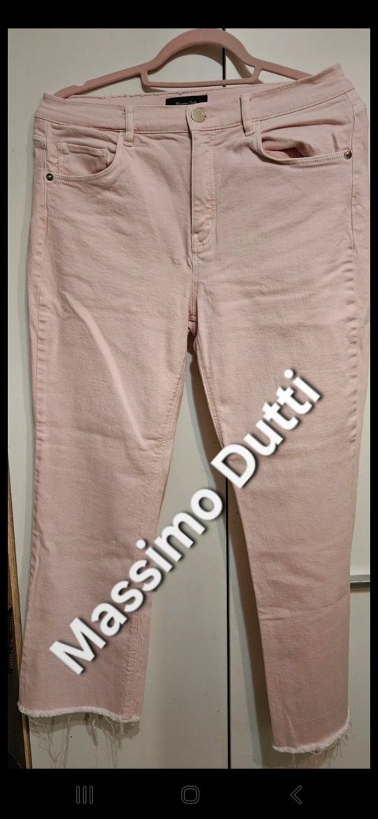 Różowe pudrowy róż jeansy Massimo Dutti