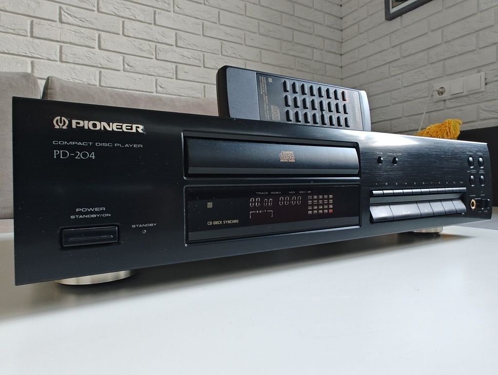 Pioneer PD-204 odtwarzacz HiFi płyt CD. Pilot-oryginał. Stan idealny.