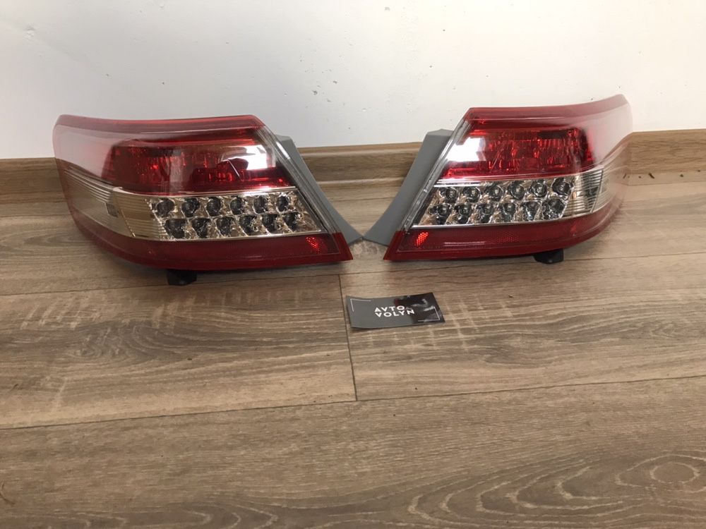 Фонарь фонари фари Toyota Camry 45 10-11r камри 45 LED