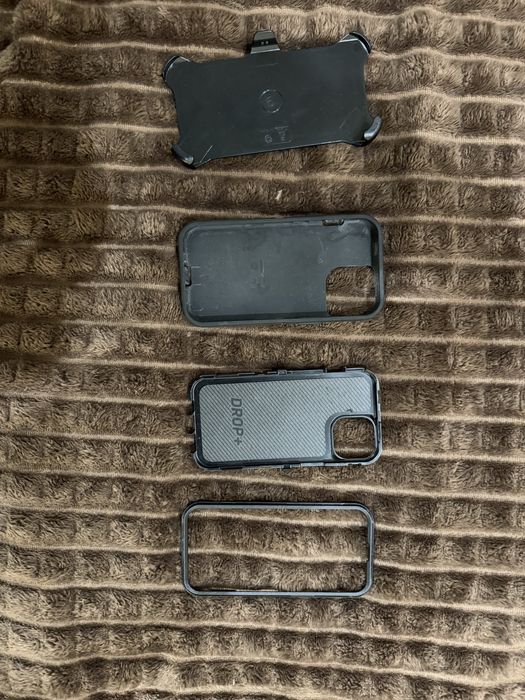 OtterBox Defender для iPhone13