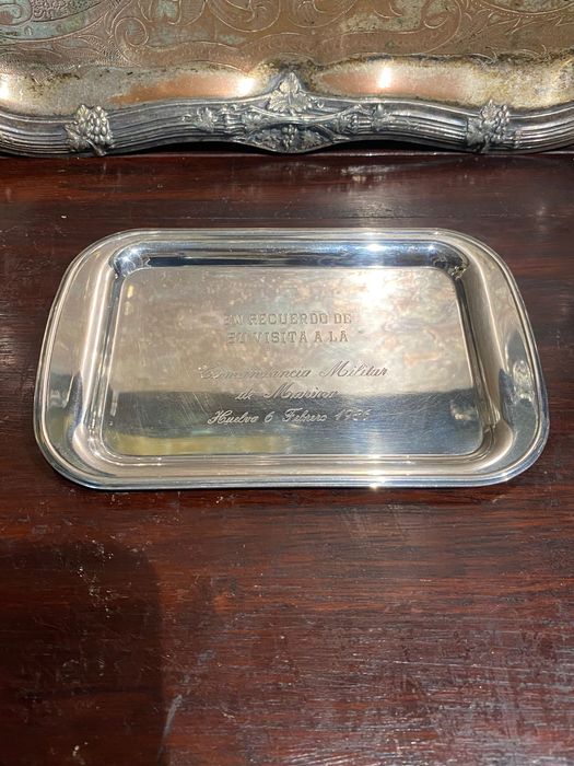 Bandeja Medalha Condecoração Prata Contrastada 15,6 cm Prenda Diplomat