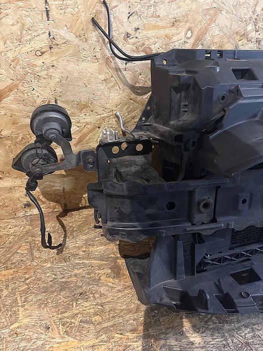 Pas Przedni komplet chłodnic wentylator belka Ford Fiesta MK7/1.4 TDCI
