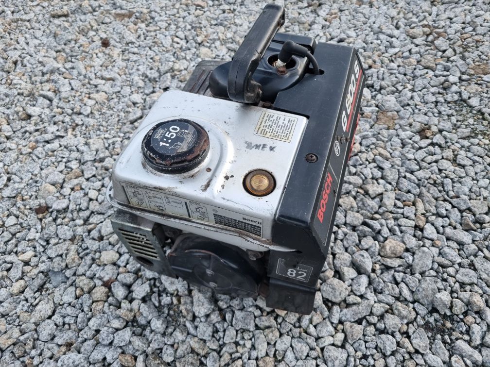 Agregat Generator Prądotwórczy BOSCH G 800 S / Kempingowy AVR , 2-suw