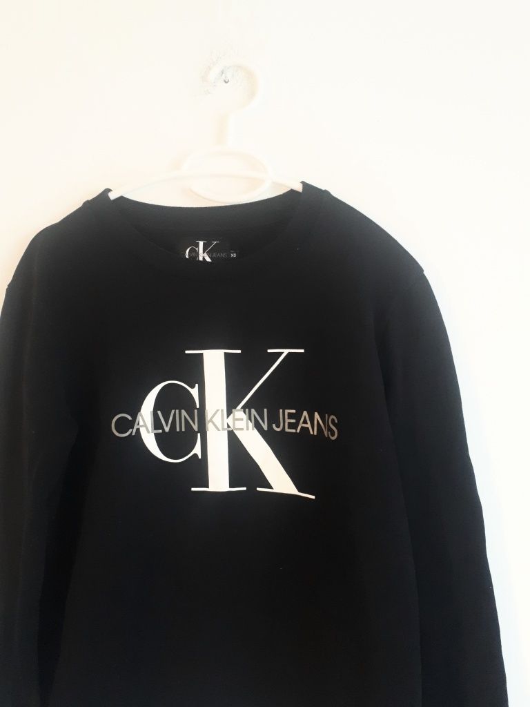 Czarna bluza Calvin Klein XS