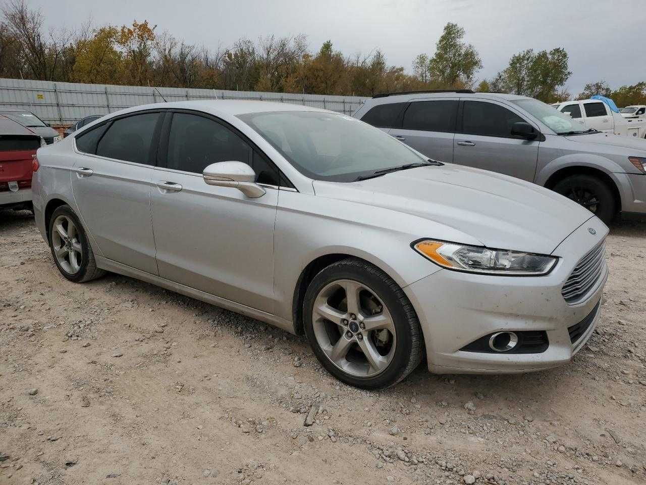 Ford Fusion Se 2016