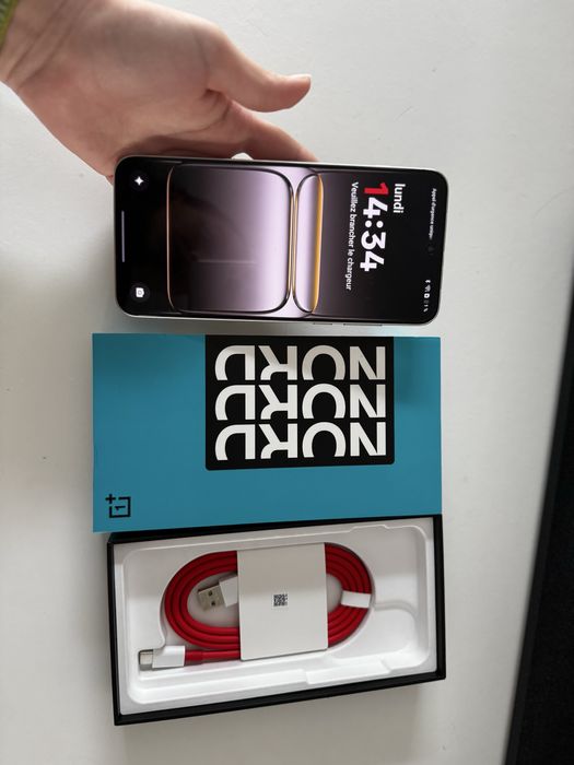 Nord phone 5 em exclente estado (oneplus)