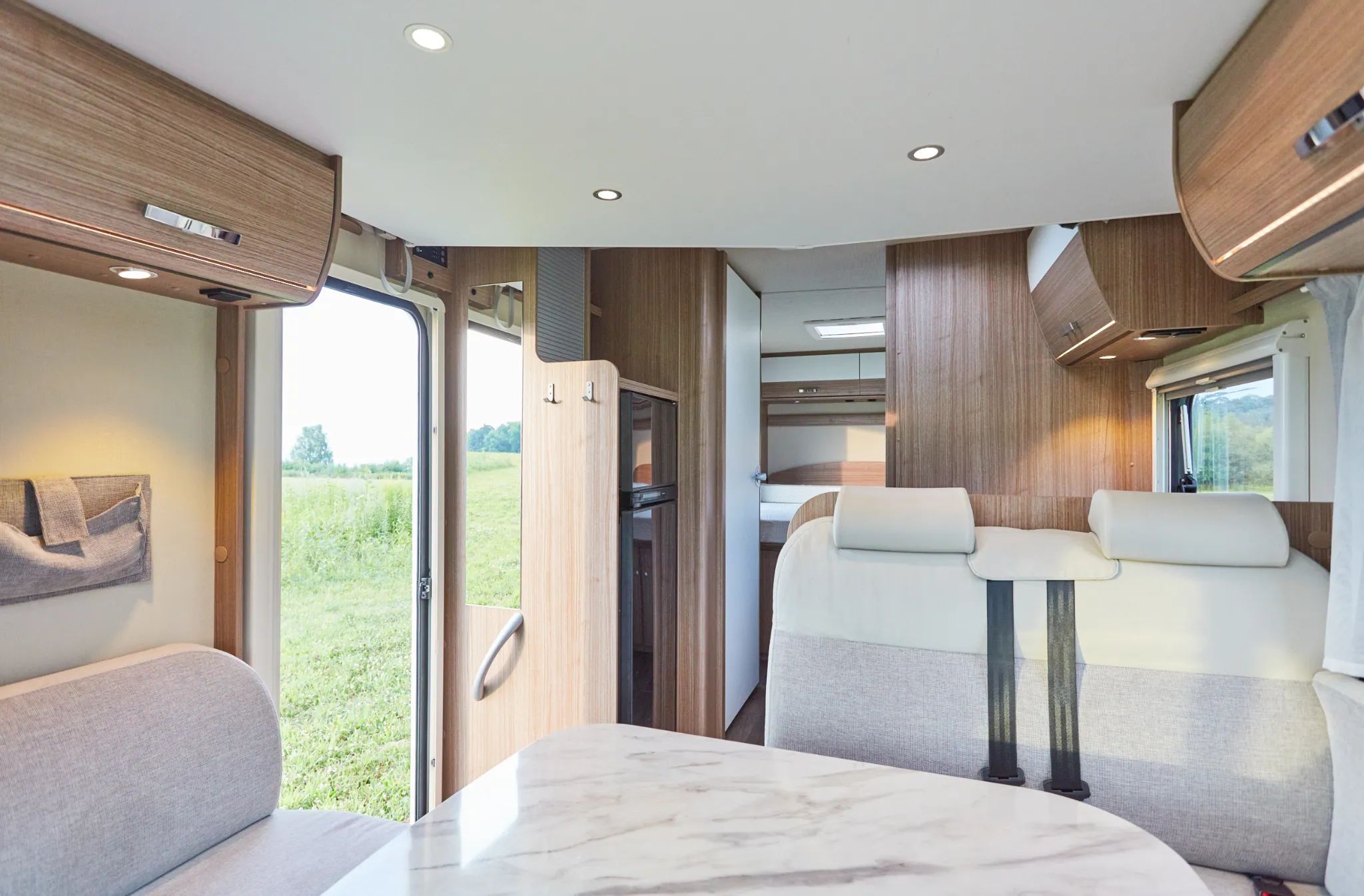 Citroën Jumper  Camper Carado T449 półintegra, bogate wyposażenie