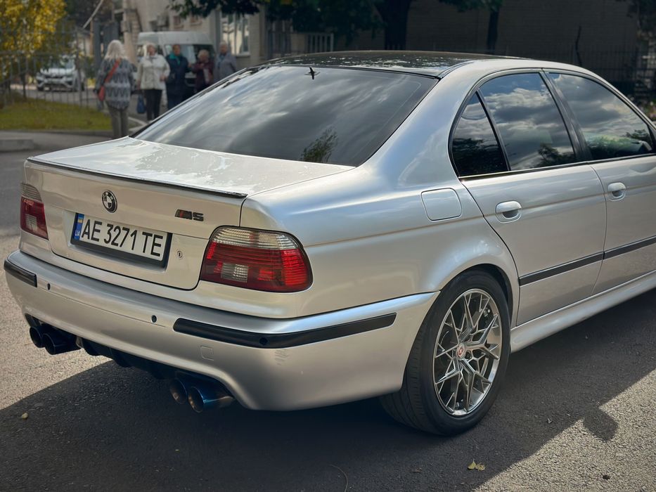 BMW E39 528i МКПП