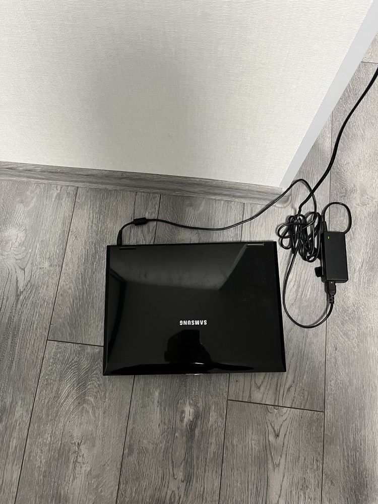 Samsung R 40 plus