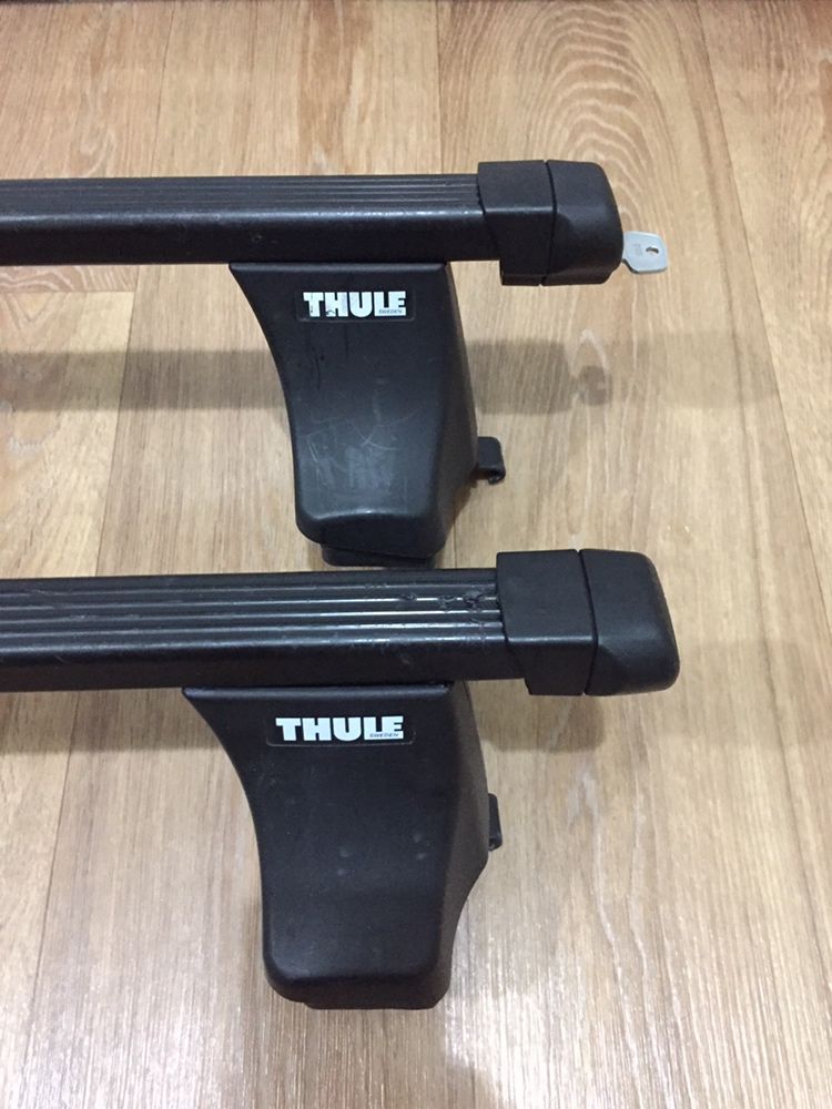 Багажник Thule на крышу Toyota RAV4 2000-2005