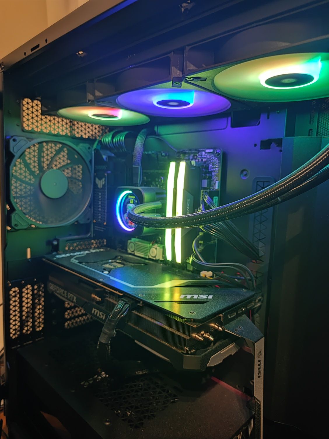 Potwór nie komputer Ryzen 9  4080 super